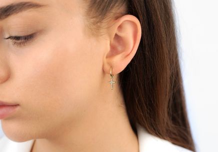 Minimalistische Ohrringe Ohrstecker mit Kreuzen und Zirkonen
