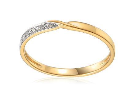 Zarter Diamantring aus Gold 0,020 ct